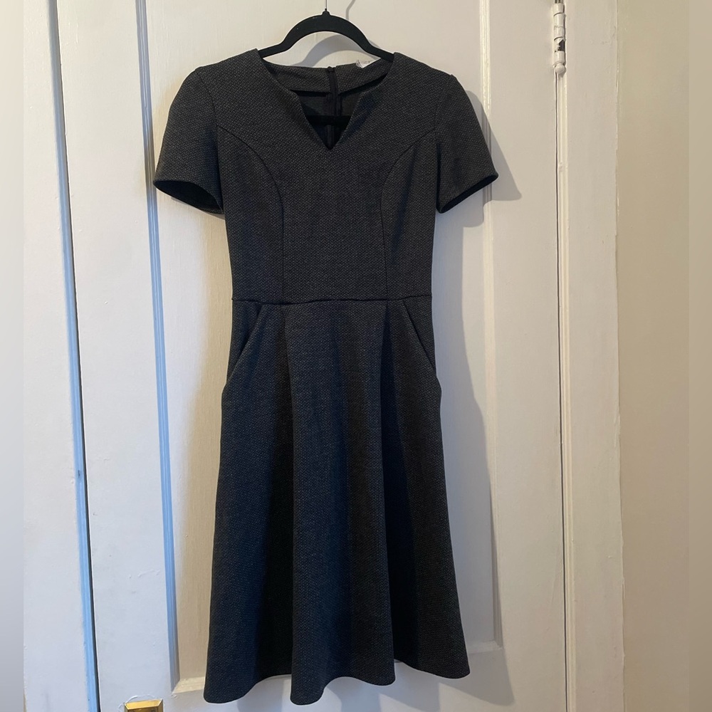 Sophisticated Charcoal Midi Dress with Short Sleeves